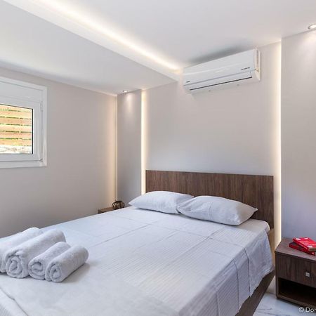 Seashore Stream Suites Alykes  Dış mekan fotoğraf