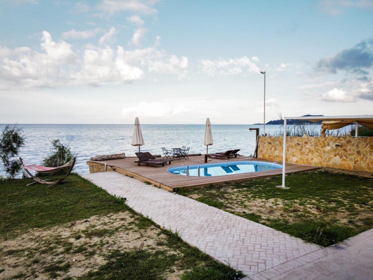 Seashore Stream Suites Alykes  Dış mekan fotoğraf